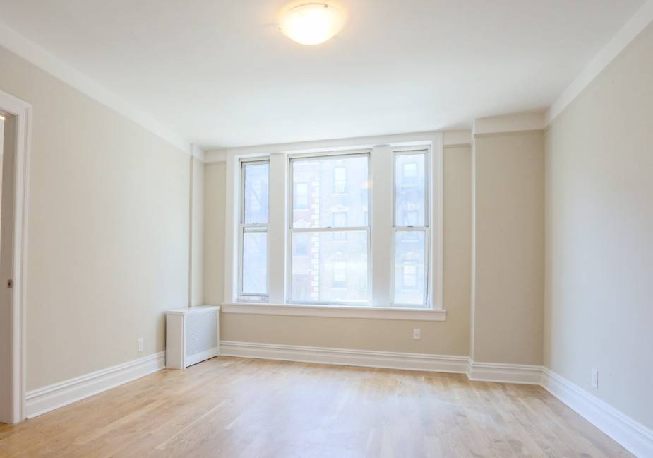 Beautiful 2 bedroom apartment apartment in Morningside Heights.
