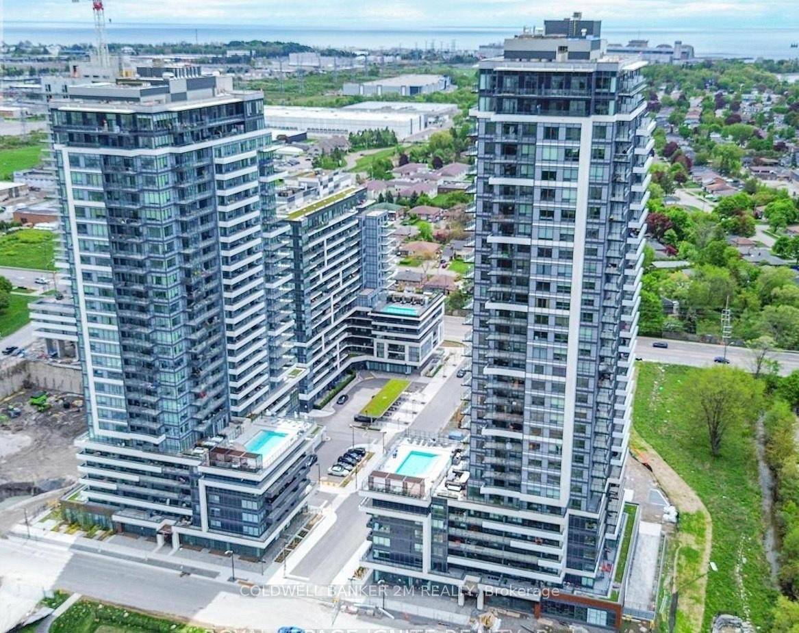 Two year old stunning modern condo for lease in beautiful Bay Ridges neighborhood in Pickering.