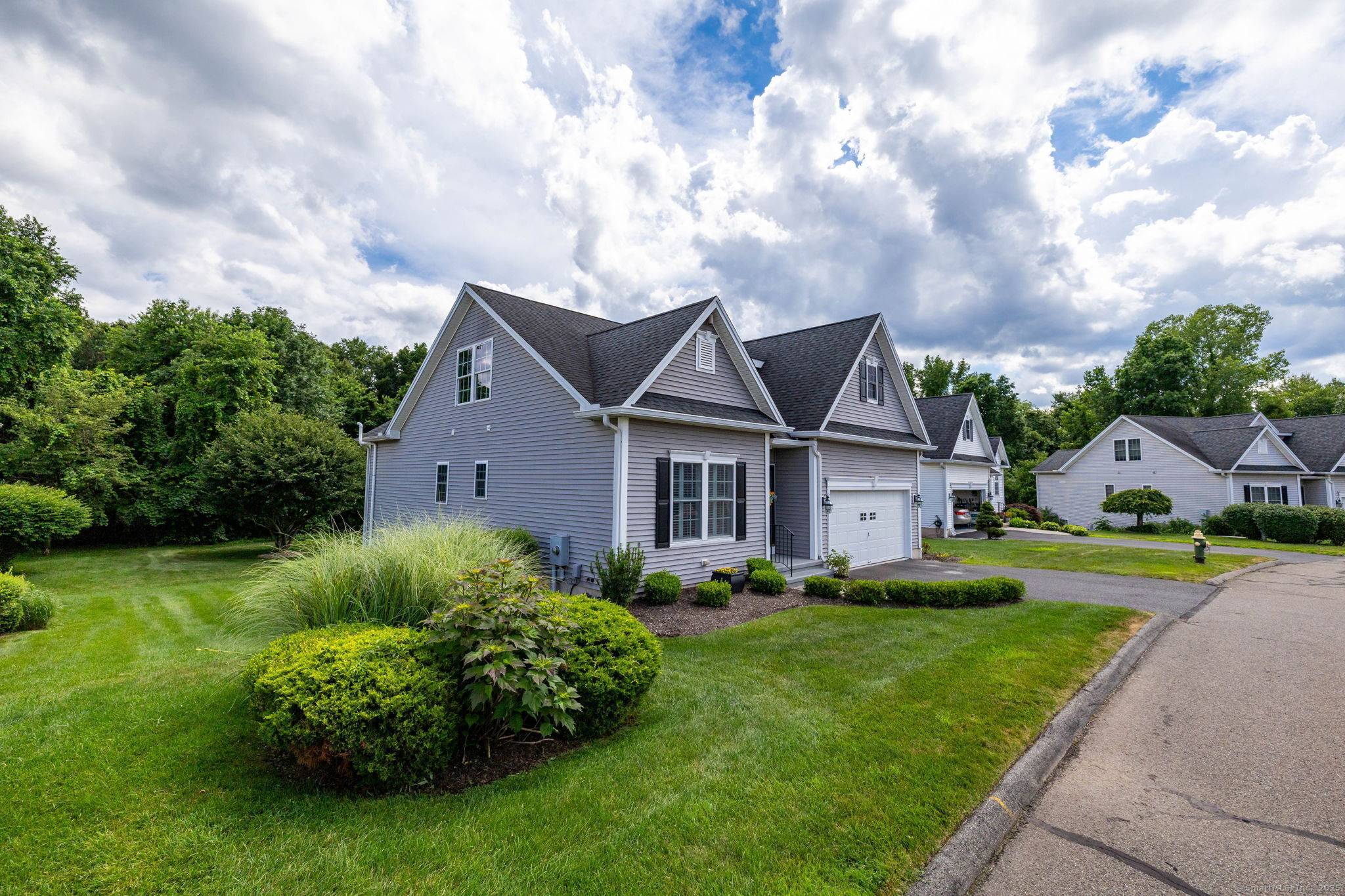 This move in ready 3 bedroom, 2.