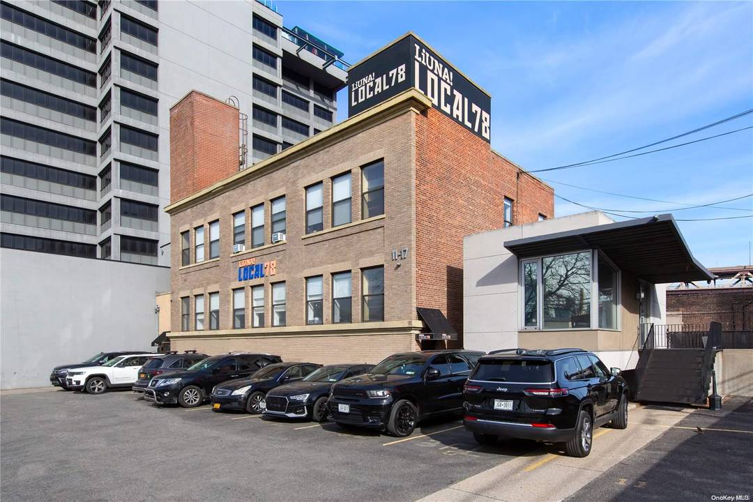 Prime Commercial Property in Long Island City.