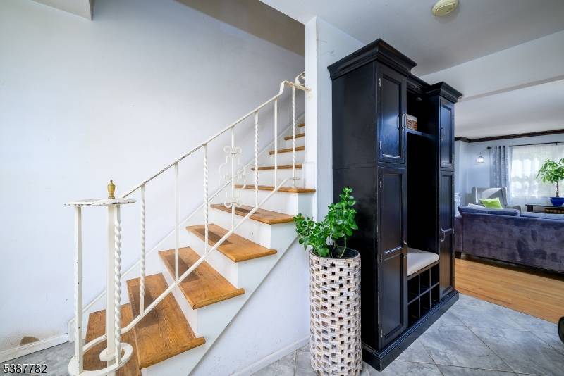 920 Robin Road A Home with Heart, Light, and PersonalityWelcome to 920 Robin Road an inviting two story home tucked inside the desirable Robin Road Village.