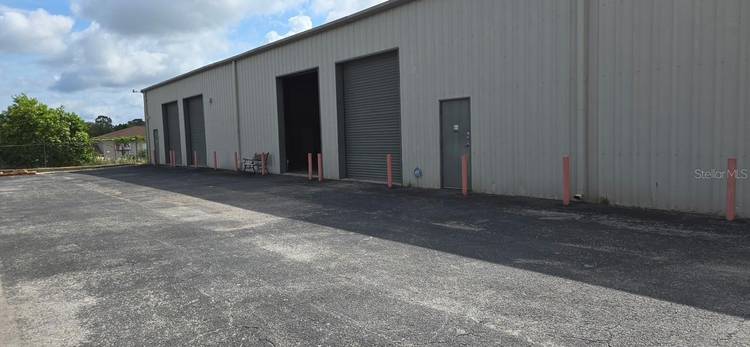 Exceptional opportunity to lease 10, 500 square feet of versatile warehouse space in a prime Hudson location !