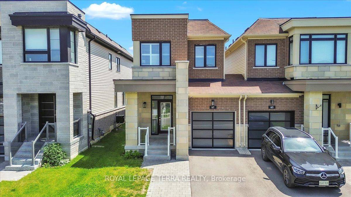 Stunning Detached Link Home in Prime Bowmanville Location, Steps to Lake Ontario !
