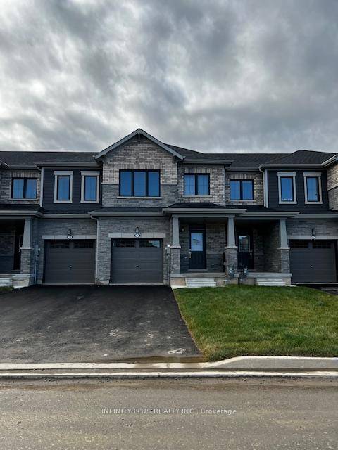 Spacious 3 Bed 3 Bath Townhouse In A Vibrant Community Of Thorold.