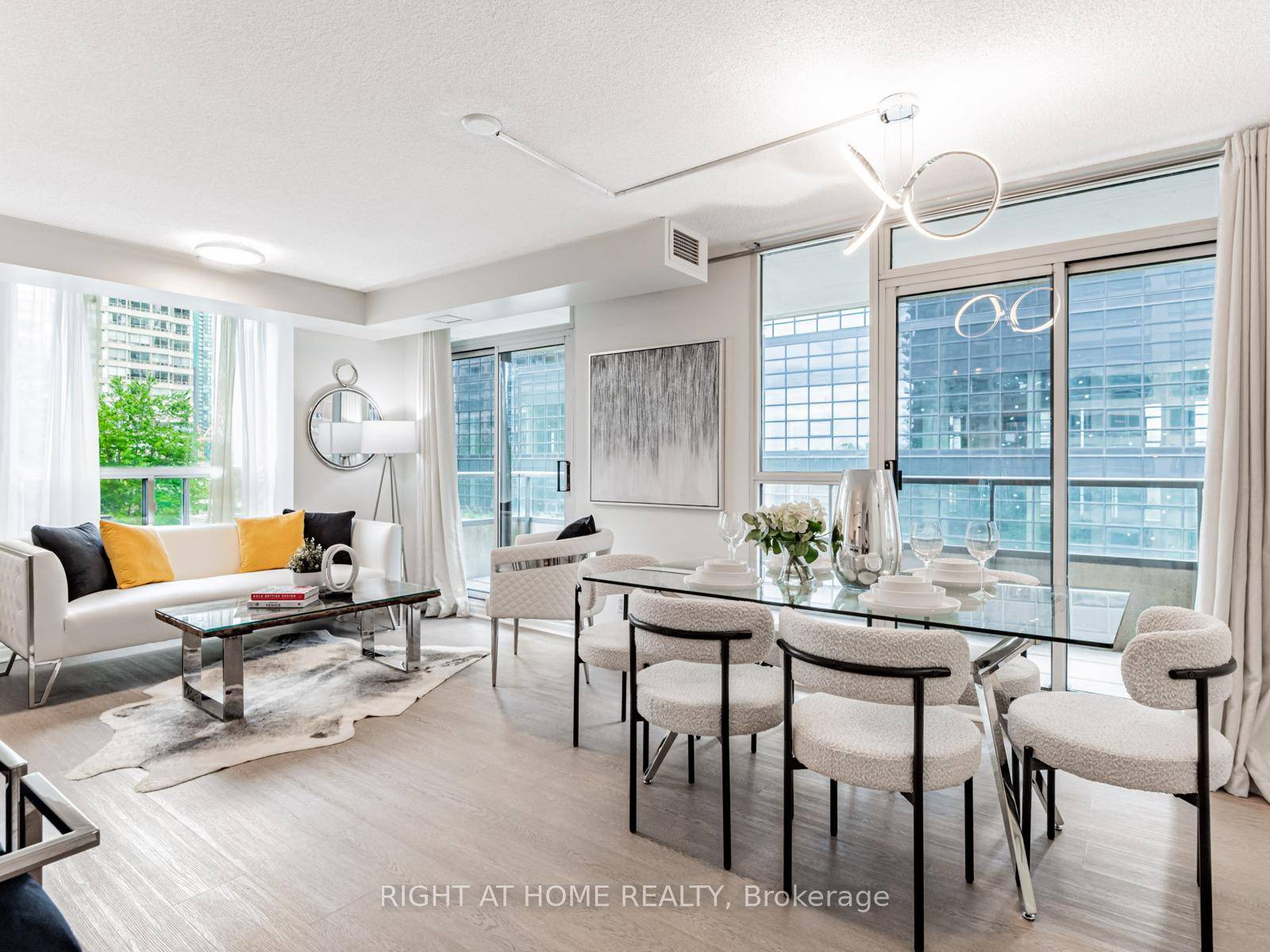 Stunning Open Concept SW Corner Unit !