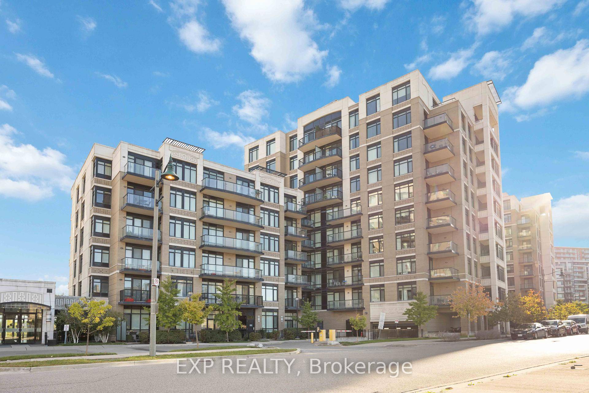 Welcome to Luxurious Living in Downtown Markham !