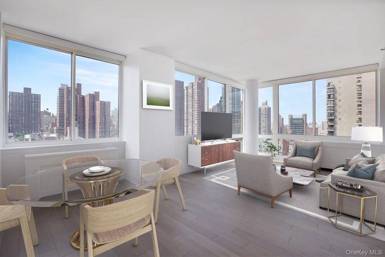 CORNER 3 BED WITH OPEN VIEW This charming and quaint 3 bedroom, 3 bathroom home will leave you breathless with its wonderful sunset and city views.