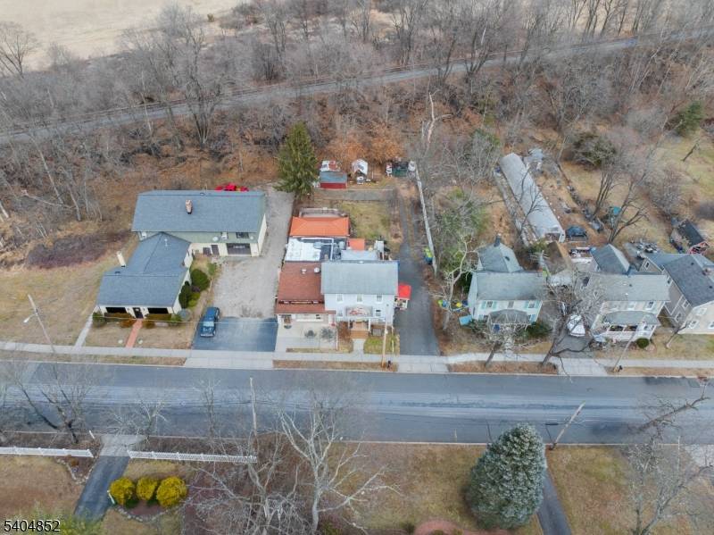 Welcome to This Charming Mixed Use Property As La Strada Cafe and Residential Space Prime Location !