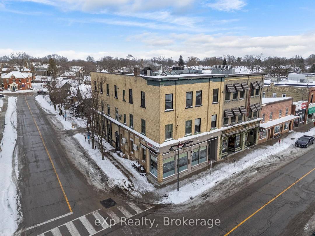 Discover effortless downtown living in this inviting 2 bedroom, 1 bathroom apartment.