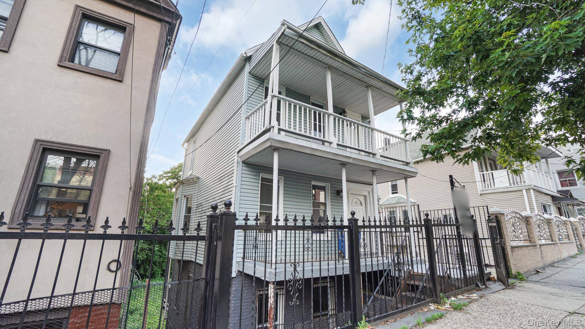 Incredible Investment Opportunity in the Bronx River Neighborhood.