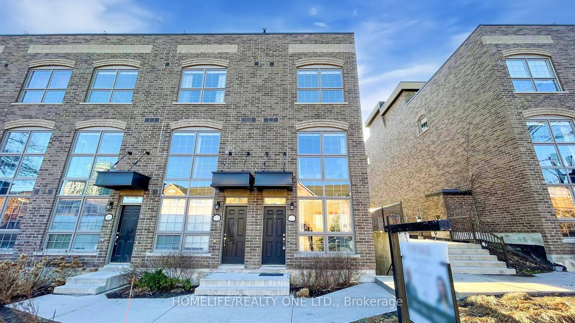 Junction Beauty Executive 4 Level Freehold Townhome W Premium Corner Setting Spans 1720 Sq.
