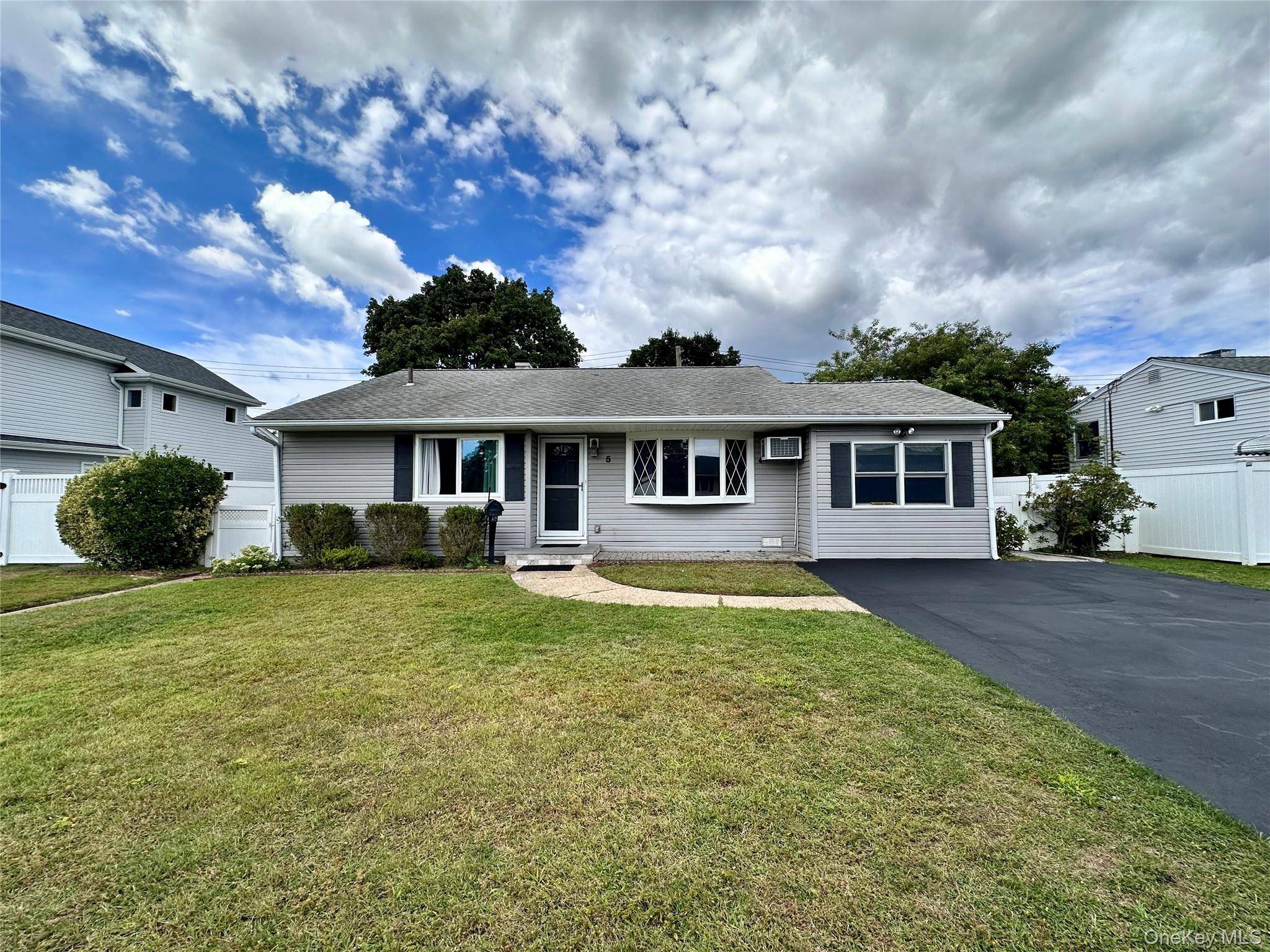 Welcome home and to spacious whole house rental with 4 bedrooms and 2 bathrooms, including a separate guest suite with 1 bedroom and 1 bathroom ideal for multi generational living.
