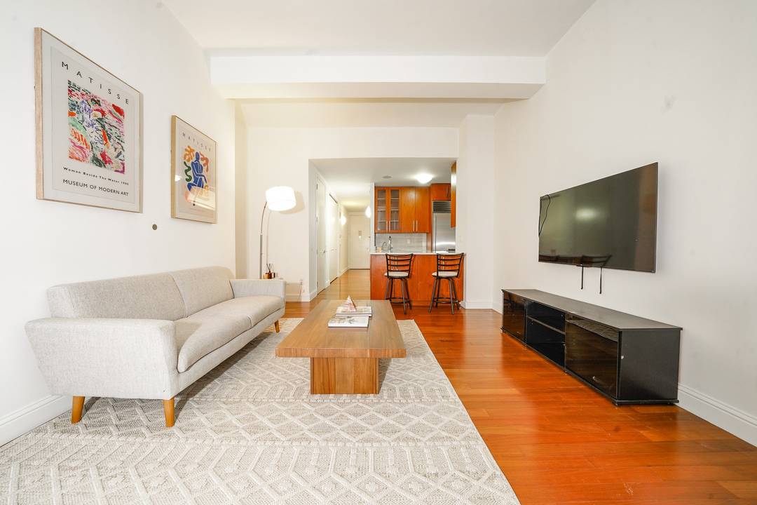 Junior 1 Bedroom at 88 Greenwich Club Residences Timeless Art Deco LuxuryOriginally built in 1929 and converted to designer condominiums in 2007, 88 Greenwich masterfully combines Art Deco heritage with ...