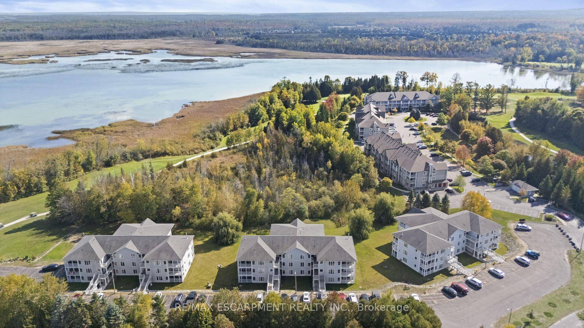 Spacious and beautifully maintained 2 bedroom, 2 bathroom condo offering nearly 1, 200 sq.