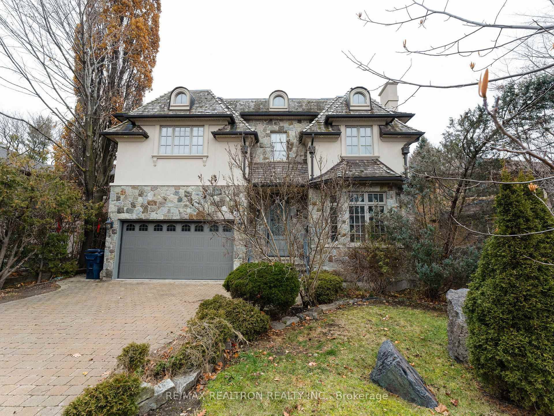 Lucky Number 8 ! Absolutely Stunning Custom Home Of The Finest Luxurious Design, Open Concept.