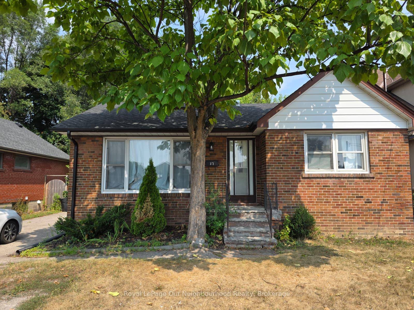 Beautifully renovated upper level unit located in a family friendly neighborhood on Marchington Street in Scarborough.