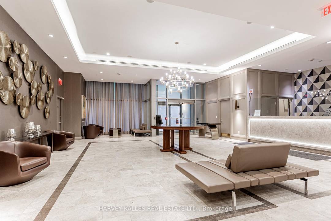 Bright south facing 2 bed 2 bath condo in prestigious Yorkville.