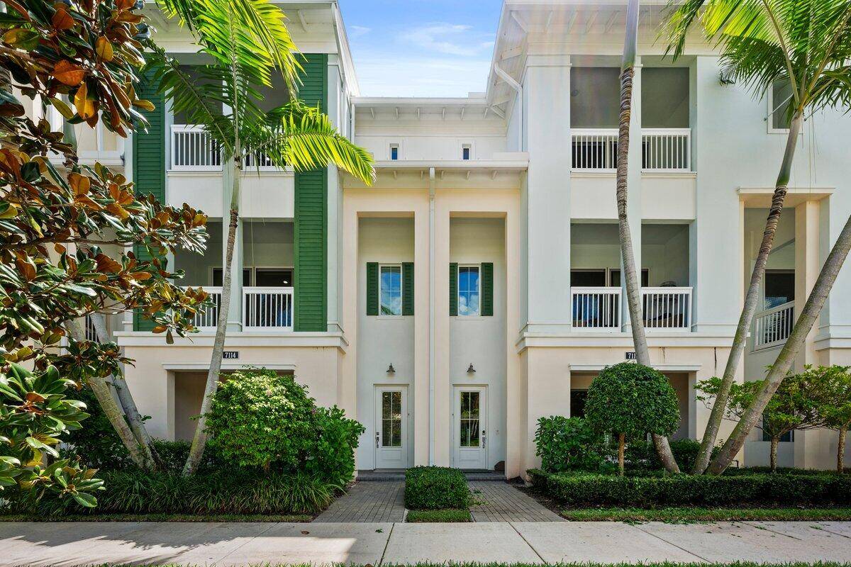 Alton's largest townhome featuring 4 bedrooms and lake views from the patio and balconies.