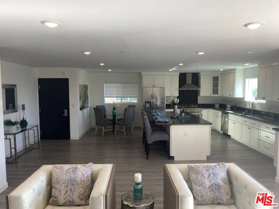 8631   Olin St 3BR La