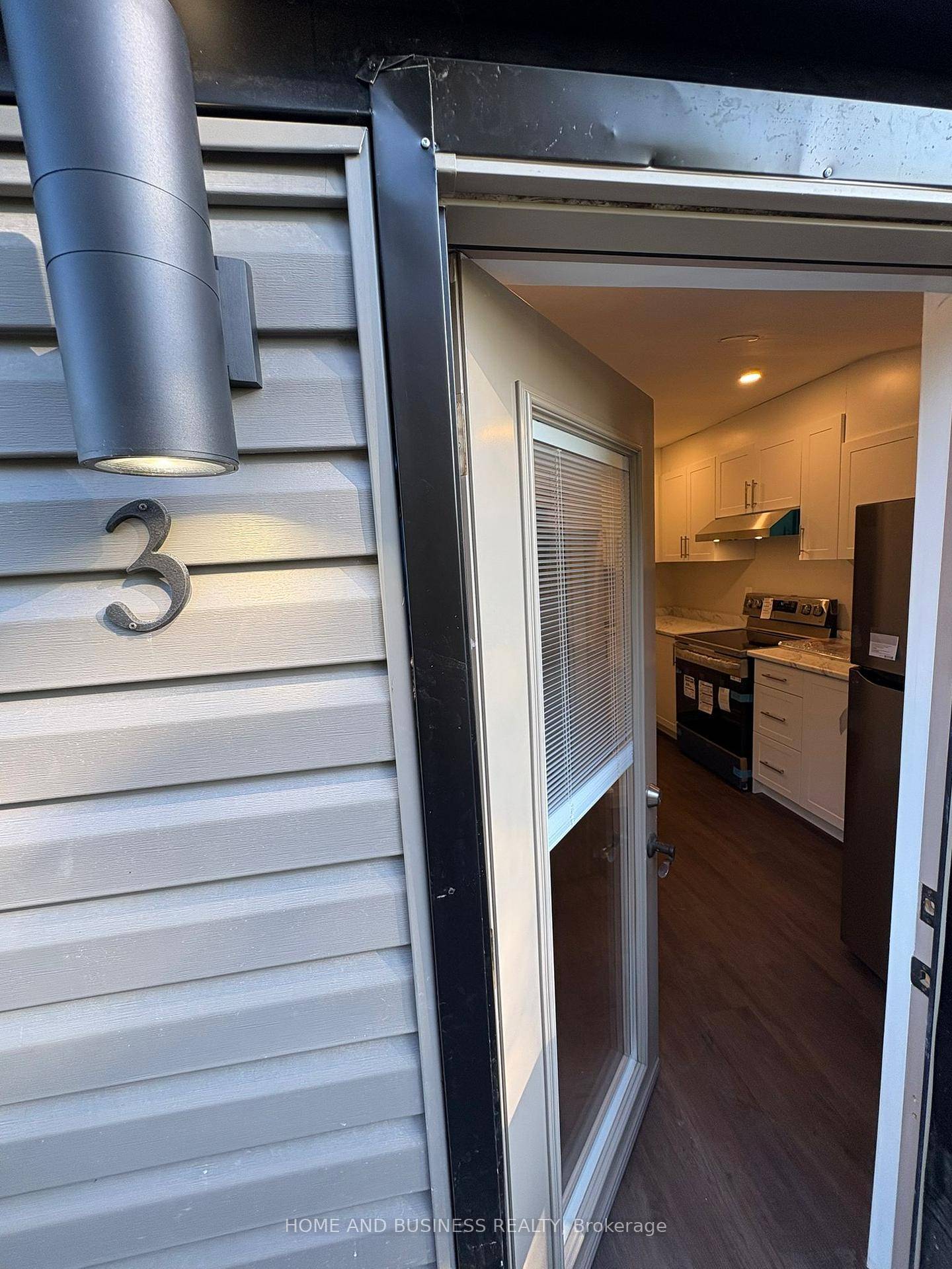 AAA tenants only. Totally renovated second floor in a legal triplex offering 3 bedrooms and 2 washrooms one 3 piece and one powder room.