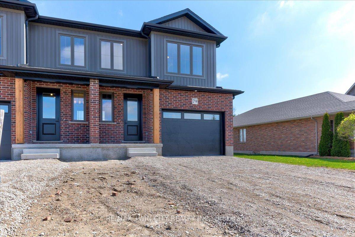 Exceptional Value on Premium Lot !