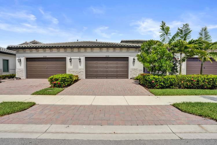 This single story villa in The Falls at Parkland offers 1, 724 square feet of comfortable living space with three bedrooms and two bathrooms.