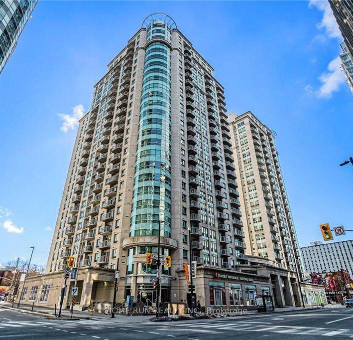 Step into Claridge Plaza II, a premier establishment in Ottawa.