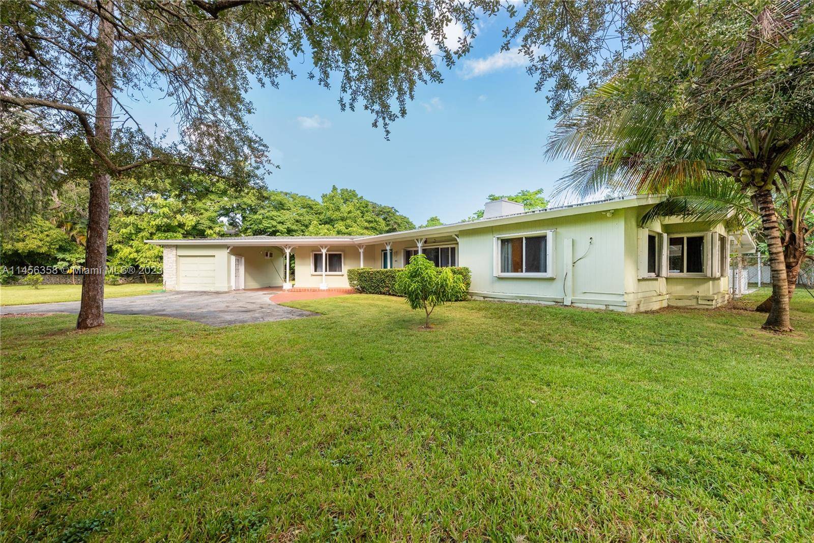 New listing ! Rent this 3 bedroom 2 bath home with a 1 1 studio, on a spectacular acre of land in South Coconut Grove, with a very generous sparkling ...