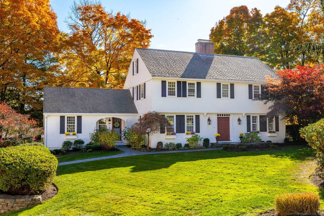 Welcome to this spacious 5 bedroom Colonial offering over 3, 000 sqft of living space on a desirable cul de sac in a prime West Hartford neighbor.
