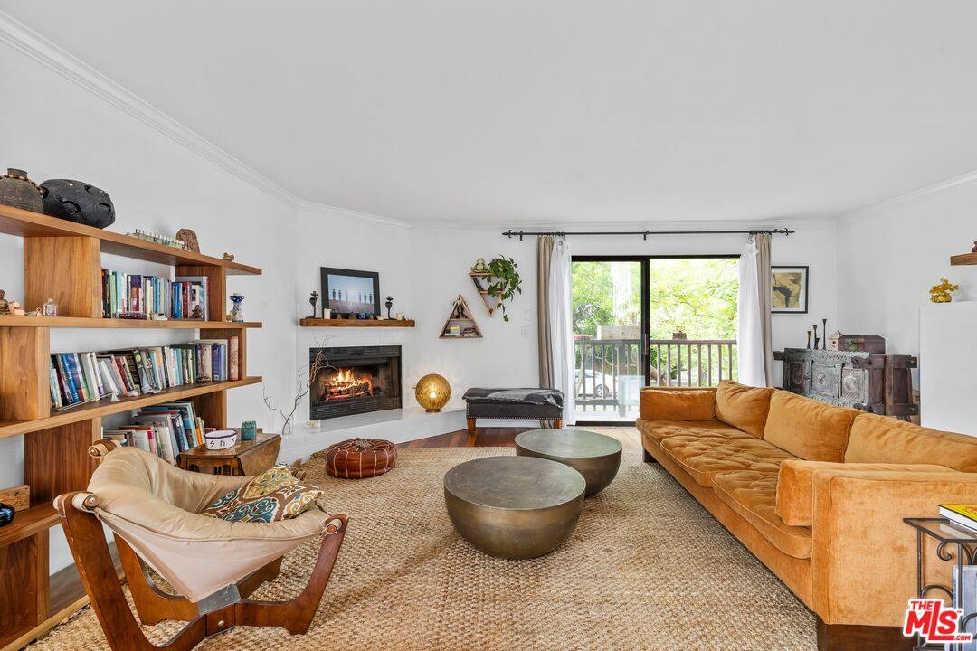 2412 Ocean Ave 2BR Marina Del Rey La