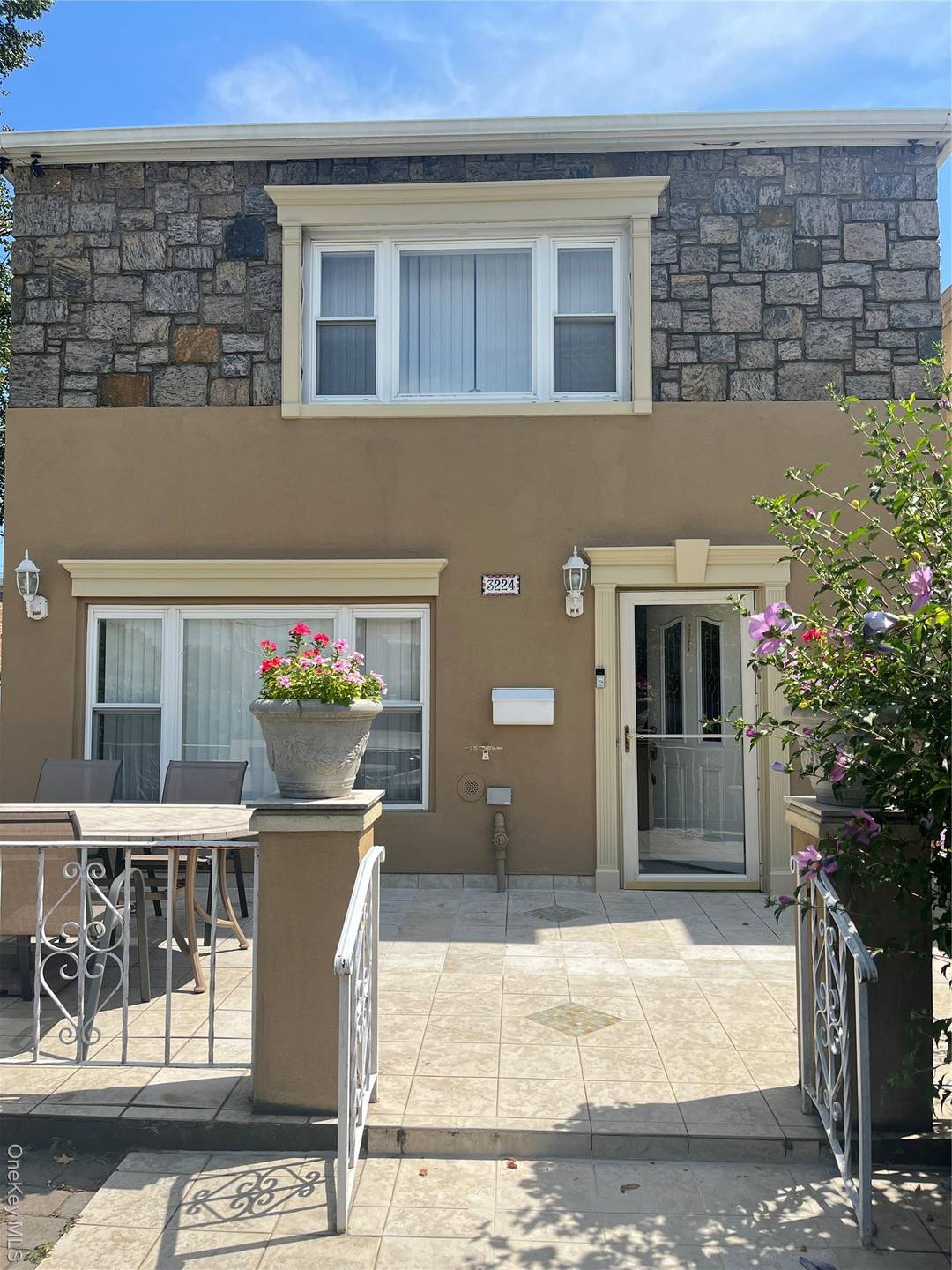 This is a beautiful large corner property, in the Throgs Neck area.