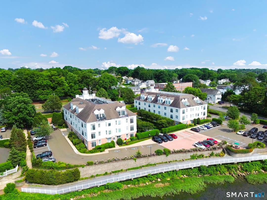 Waterfront 2 bedroom, 2 bath condo !