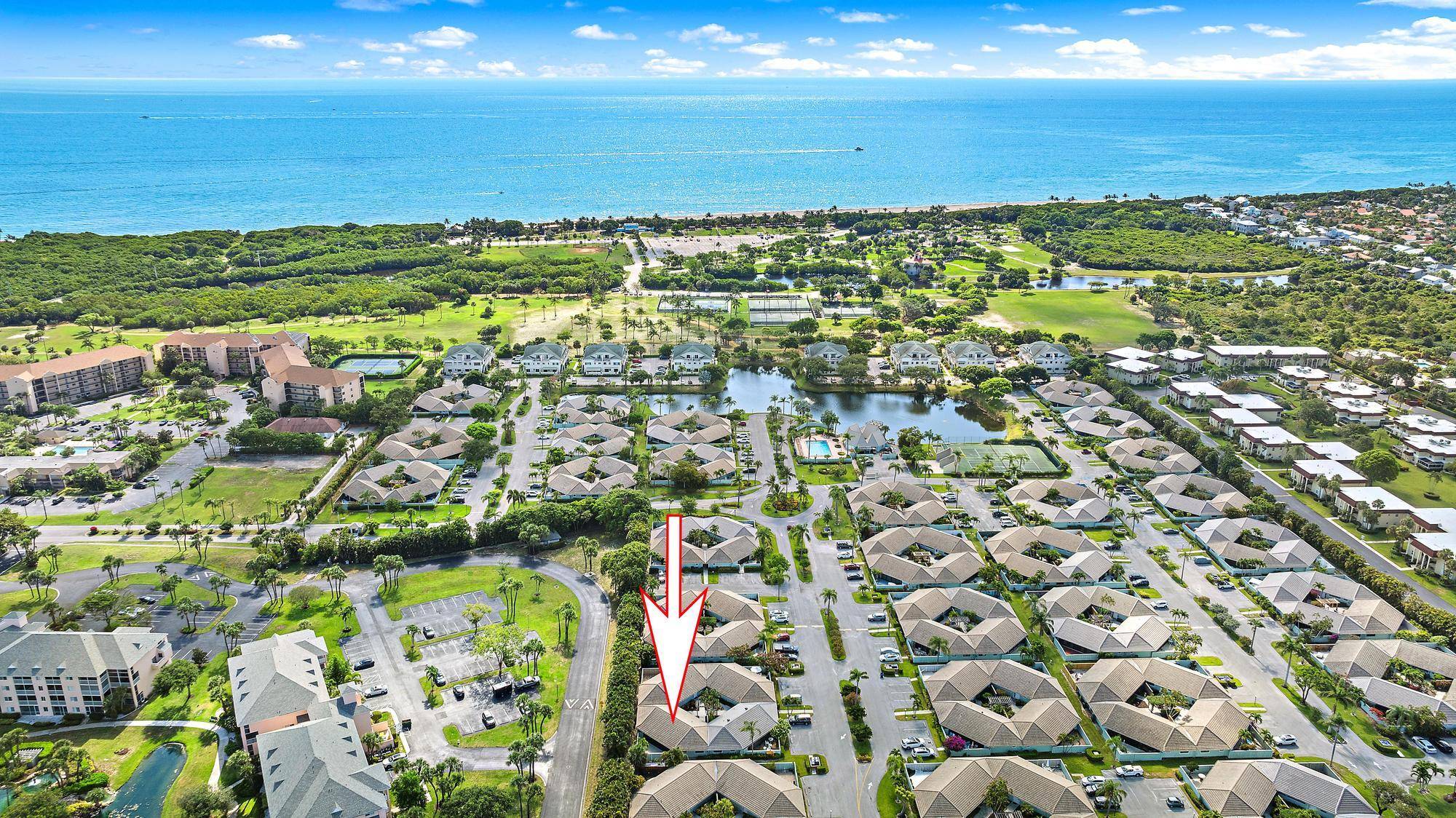 Come see this 2 bedroom, 2 bathroom villa not condo within WALKING distance to beautiful beaches, 6 new pickleball courts, and Jupiter's most popular restaurant, Food Shack.
