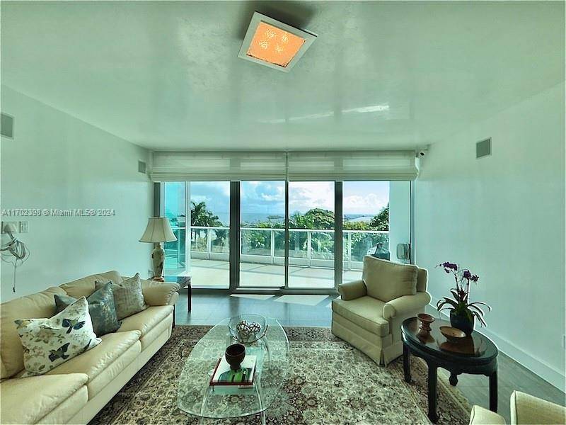 Luxurious 3 Bedroom, 3. 5 Bath Residence in Governor House This spacious, move in ready unit offers stunning ocean and city views, a private elevator, and an expansive master suite ...