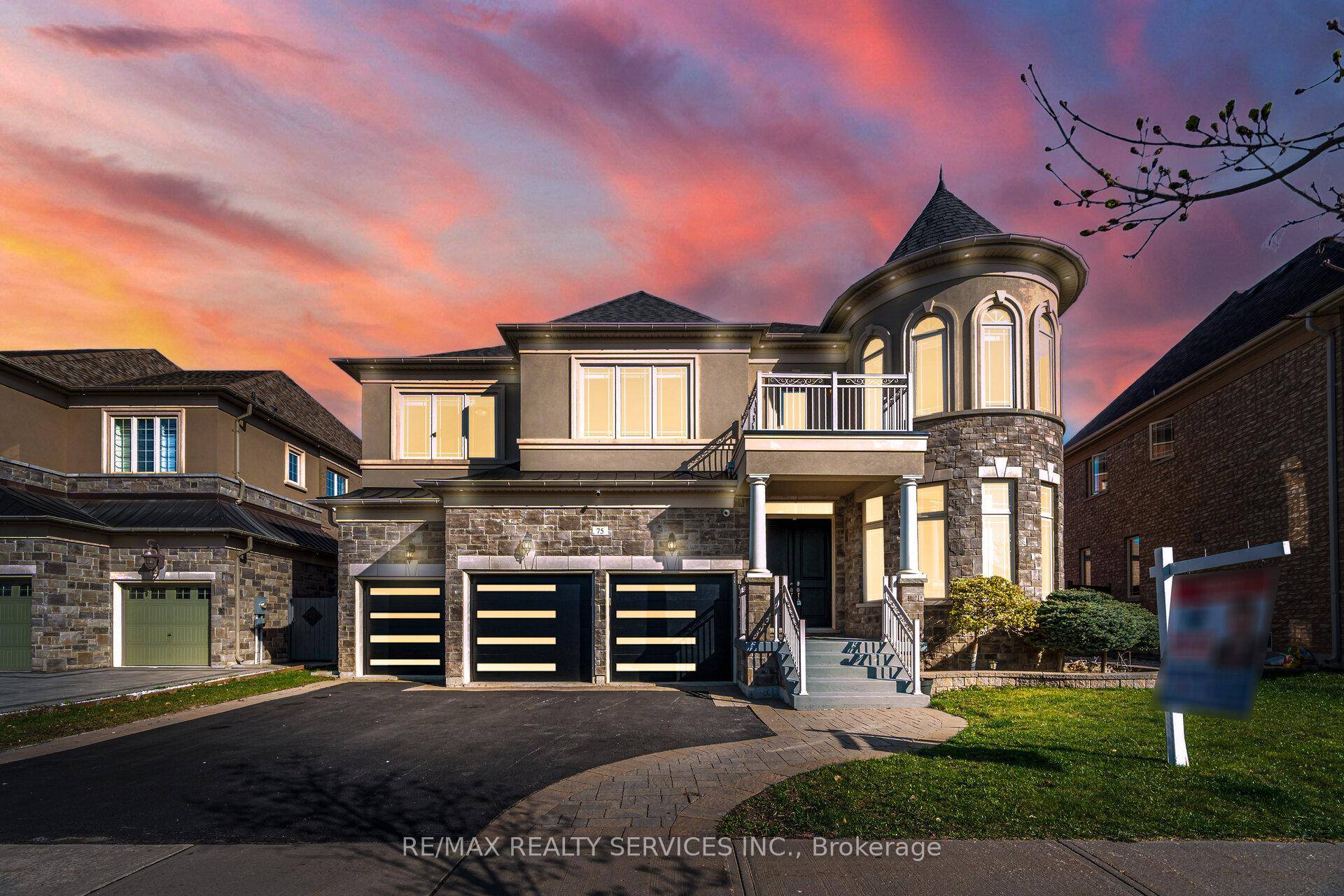 4641 Sq Ft As Per MPAC 3 Car Garage High End Finishes 5 Bedrooms amp ; 6 Washrooms Family Home In King Country Estates 63' Model Majestic Collection, With An ...
