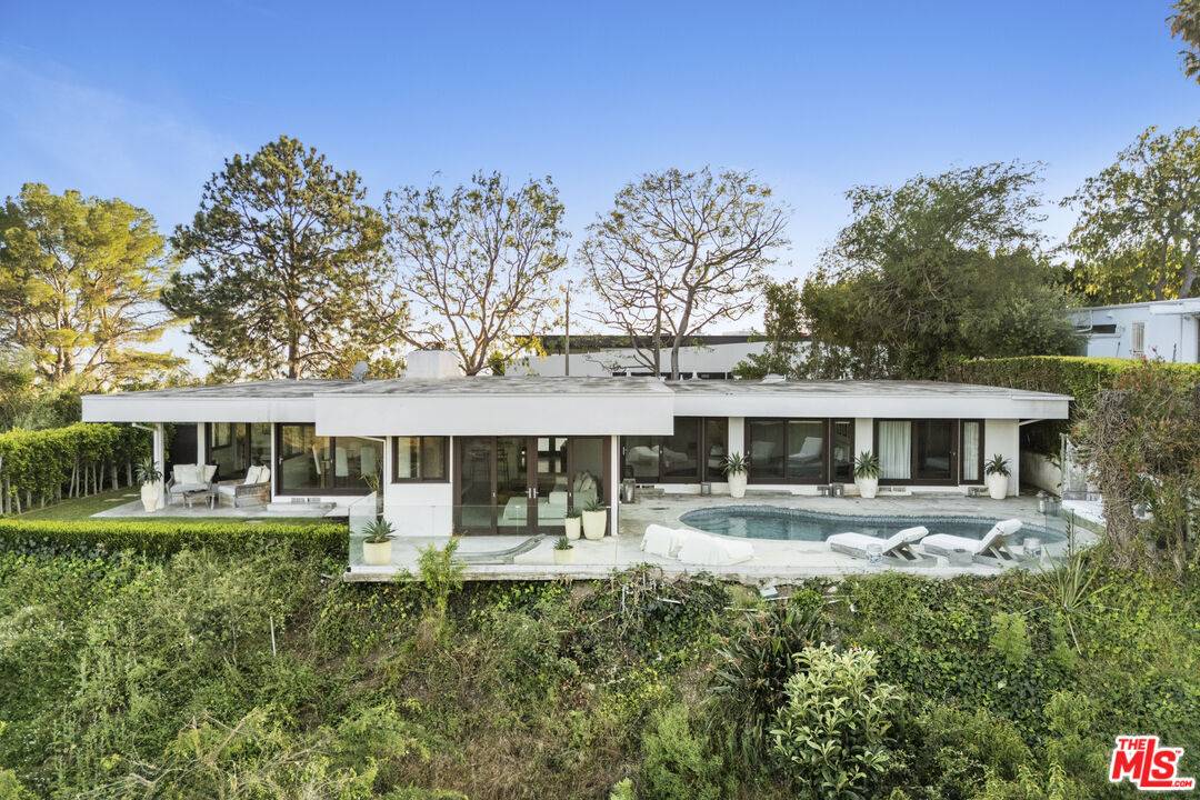 10123   Angelo View Dr 2BR Beverly Hills Post Office | B.H.P.O. La