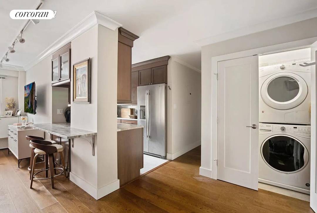 Open house BY APPOINTMENT ONLY SAT amp ; SUN 12 30 4 00 Photos are for illustrative purposes only Rarely Available 2BR 2BA with Stunning Sunset Views in Concord Village ...