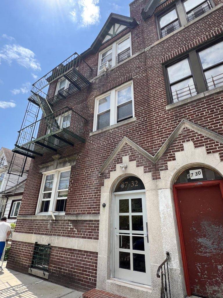 Fantastic Investment Opportunity in Richmond Hill !