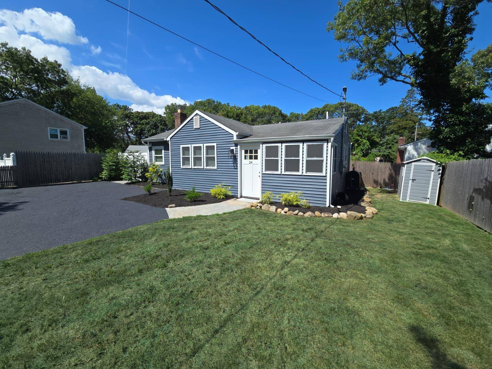 Cozy Sound Beach Home with Dedicated Home Office amp ; Beach Access Sound Beach, NY This cozy two bedroom home with a dedicated office space offers the best of Sound ...