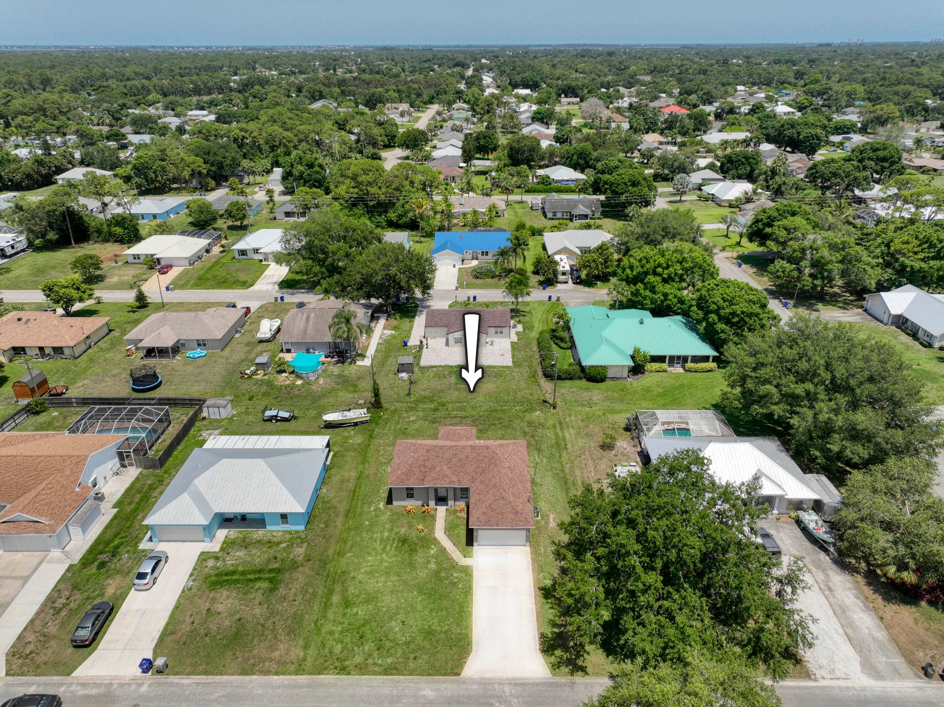 Newer Construction Starter home nestled in a beautiful neighborhood, ideal for family living or first time buyer or investor.