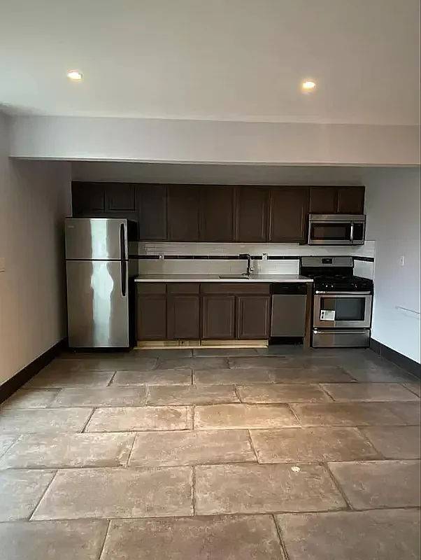 Large 2 bed 2 bath with private terrace in elevator building with laundry in unit !
