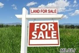 Great. 90 Acre in North Coram !