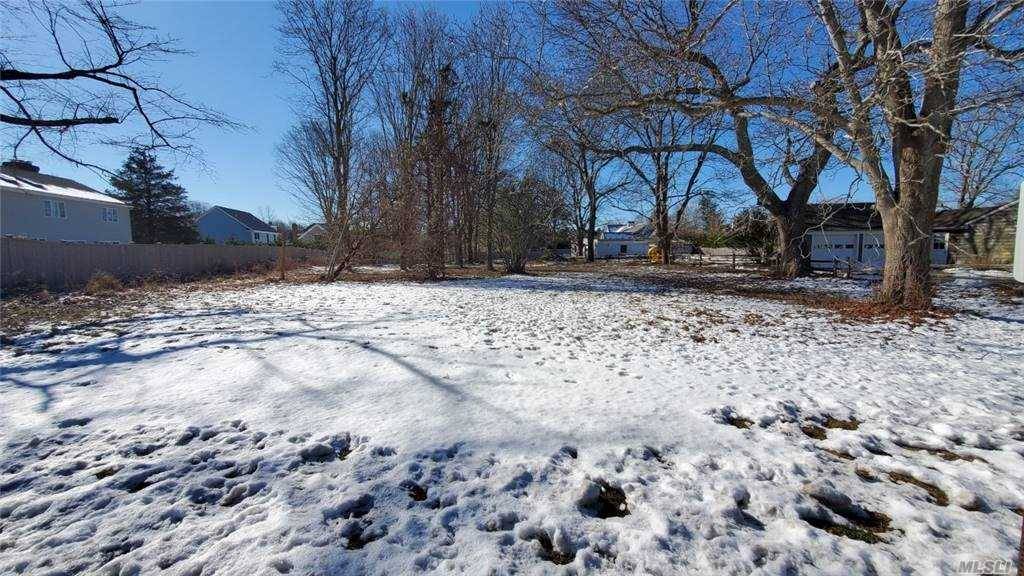 143 Cedar Street, East Hampton NY 11937