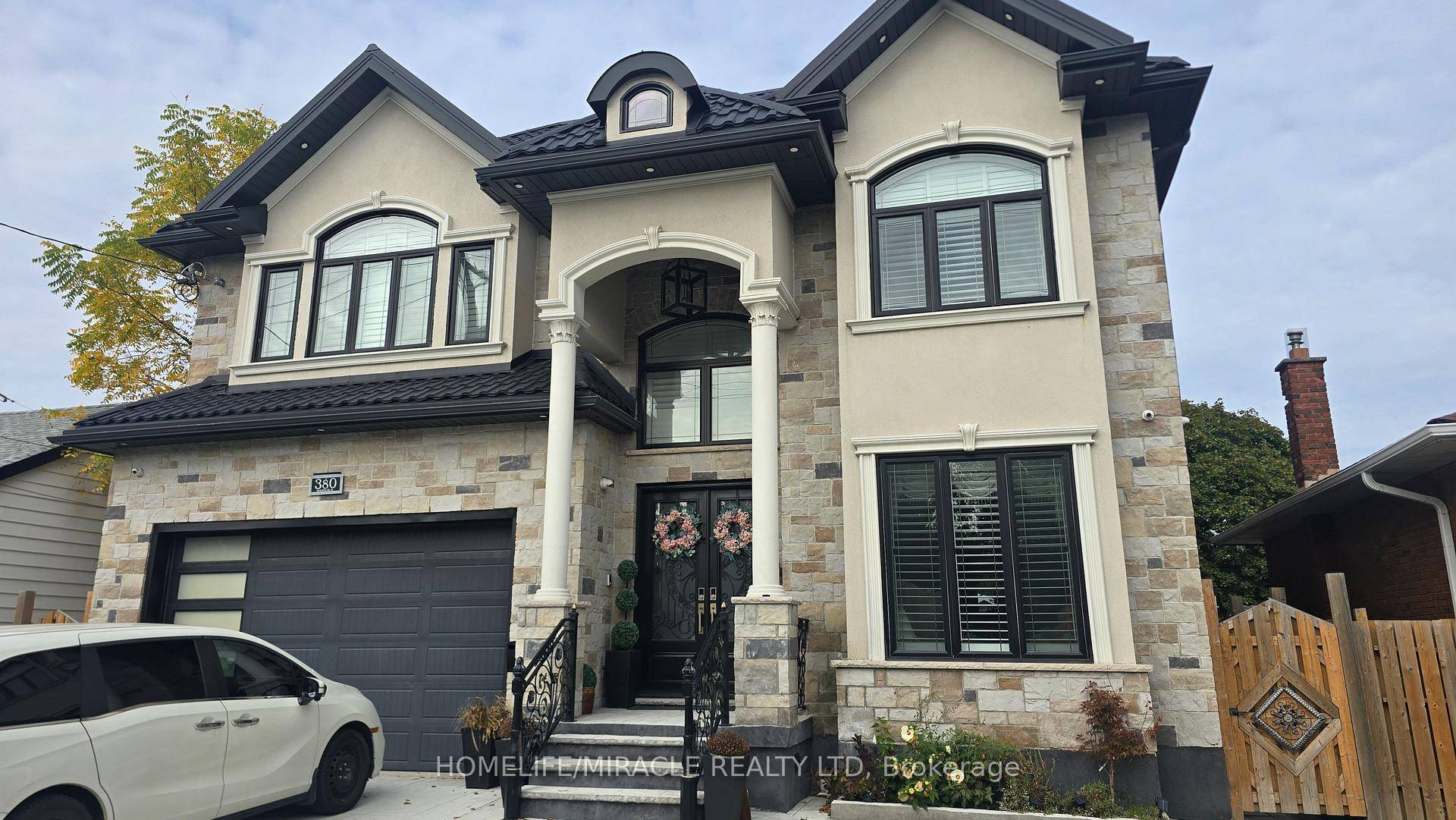 Welcome to 380 Mohawk Road west, Hamilton, a beautiful freehold detached home offering 4 1 spacious bedrooms, 4 full bathrooms, and a fully finished basement perfect for growing families or ...