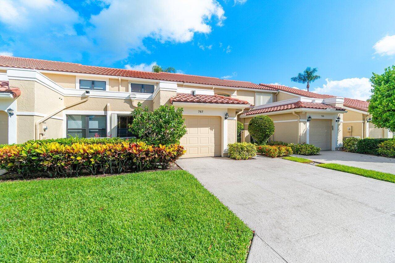 Brimming with potential and waiting for your personal touch, this 3 bedroom, 2.