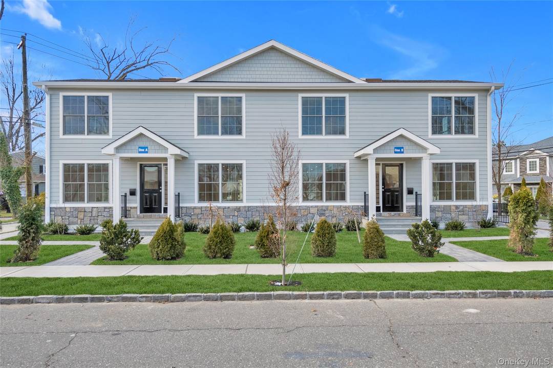 Welcome to this spectacular, newly built 2025 side by side duplex located at One Manhasset Ave, ideally situated in the heart of Manhasset Isle.