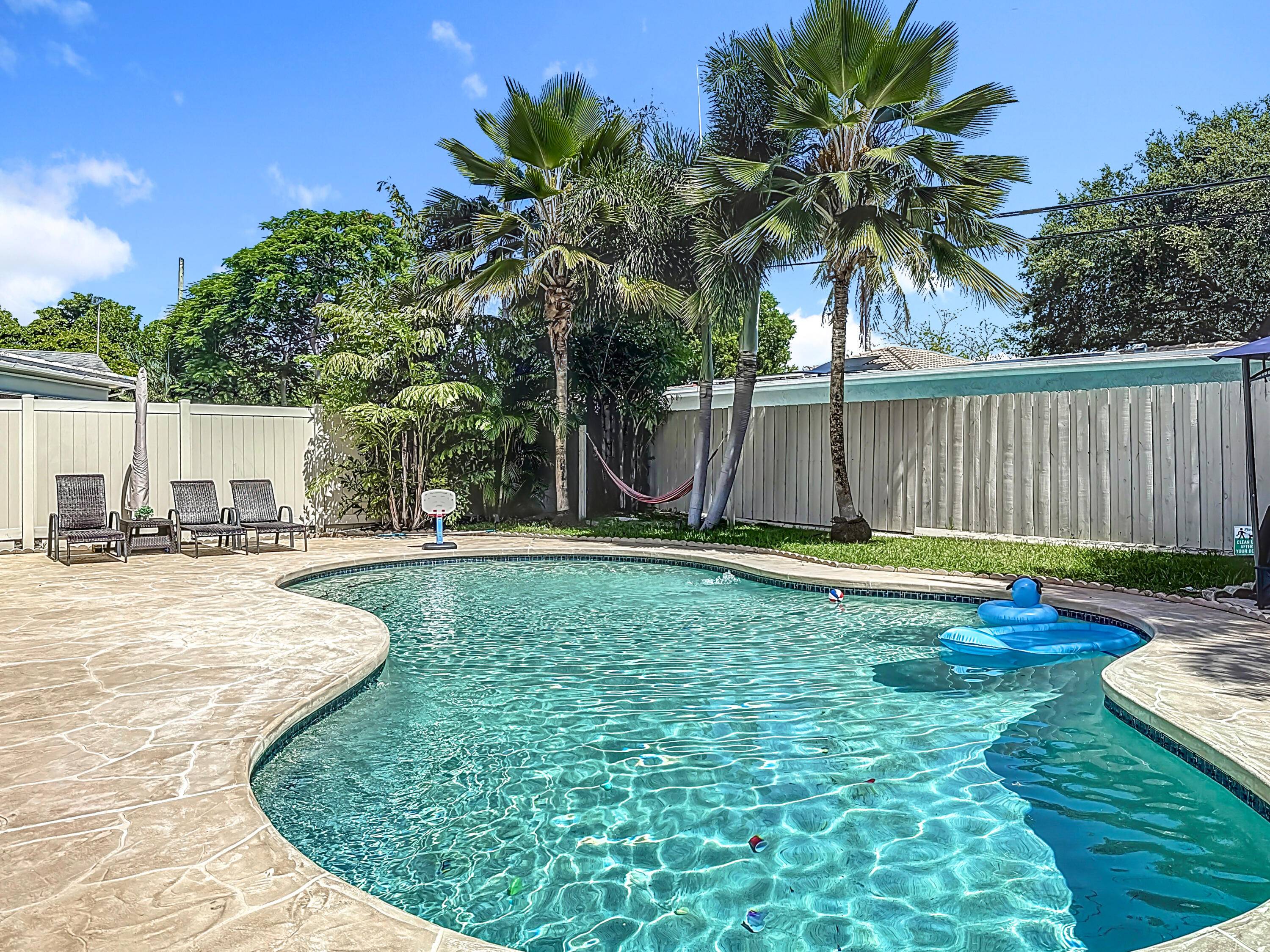Beautifully Updated Home with Prime Location Great for AirbnbThis 4 bedroom, 4 bath home offers modern upgrades and exceptional outdoor living.