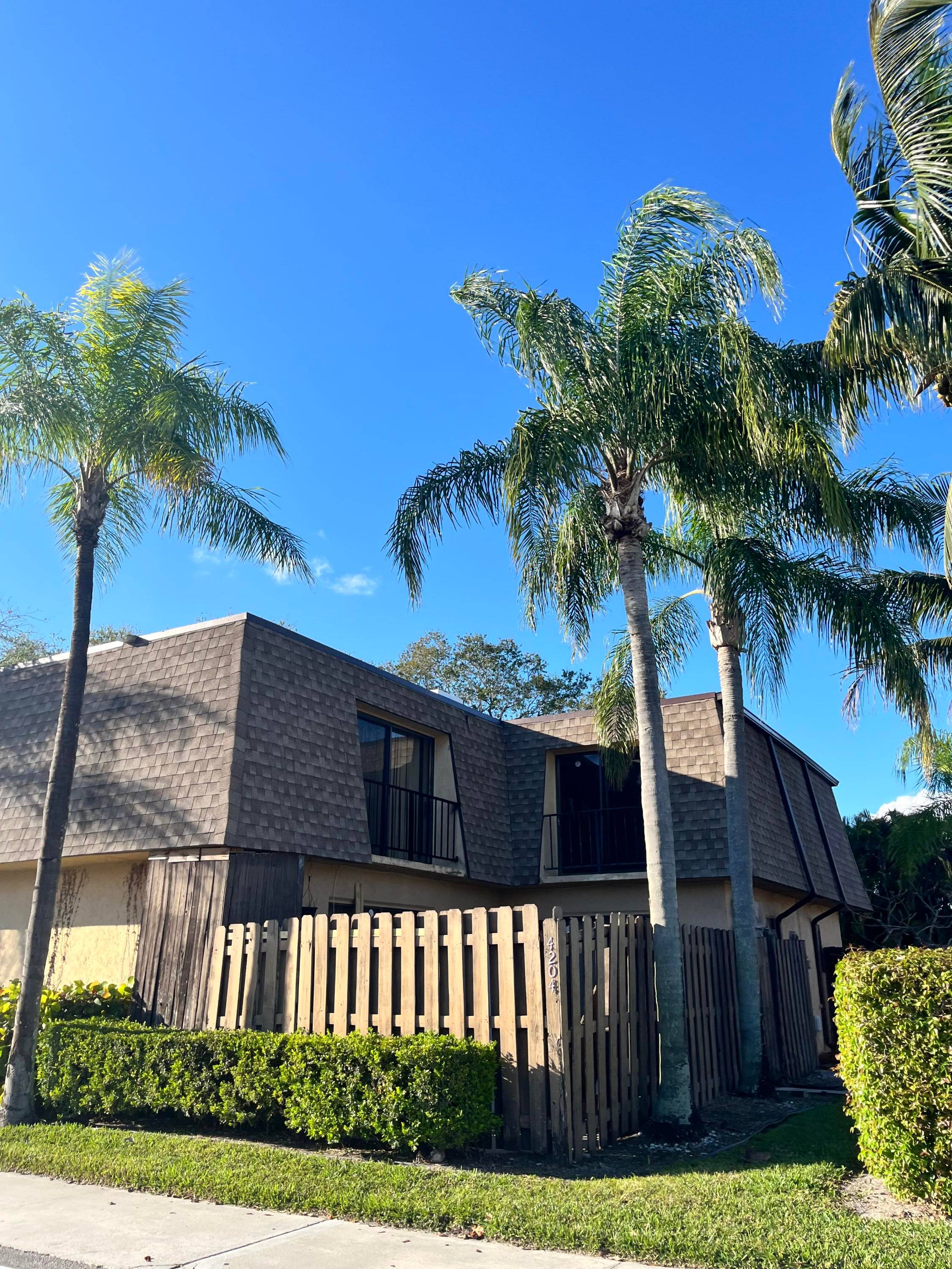 PERFECT HOME FOR 1ST TIME BUYERS OR INVESTORS.