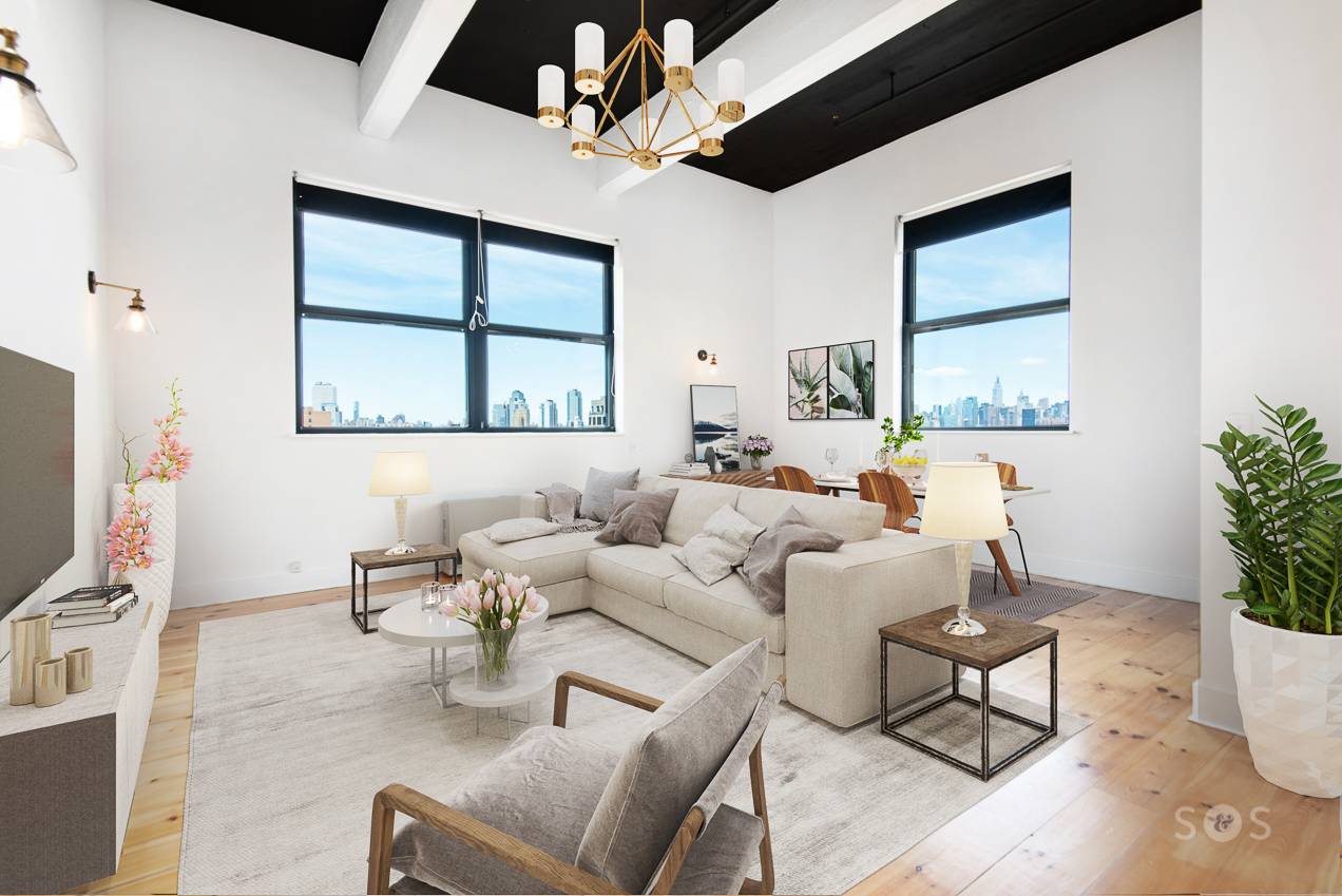 Few lofts showcase the stunning Manhattan skyline view that exists in unit 602.