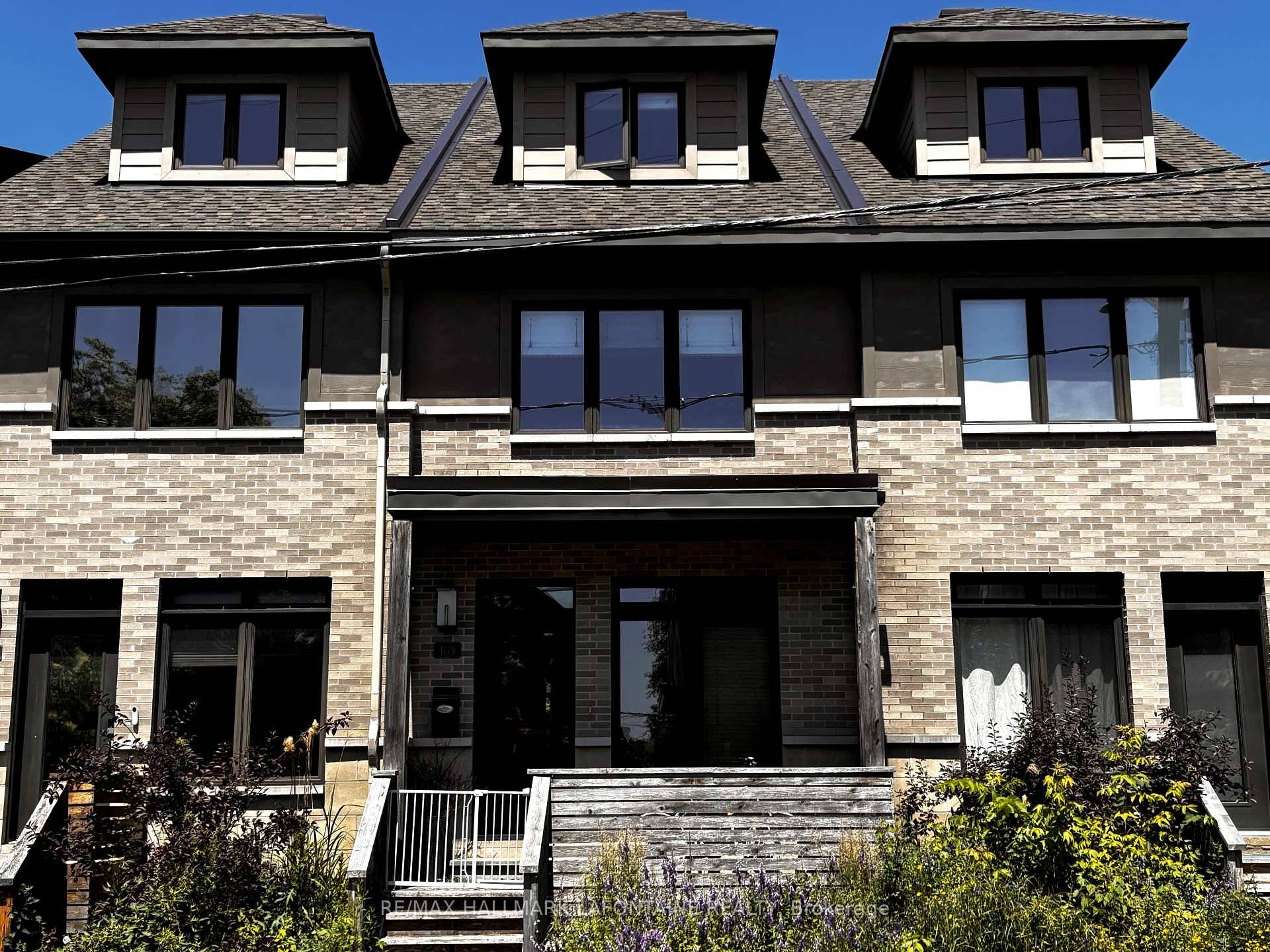 Welcome to 477B Sunnyside, a charming rental nestled in a quaint neighborhood, offering modern amenities and cozy comforts for a convenient and relaxing lifestyle.